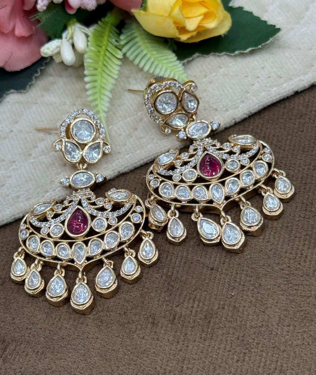 Sunheri Kundan With Red Stone Earring in red for woman