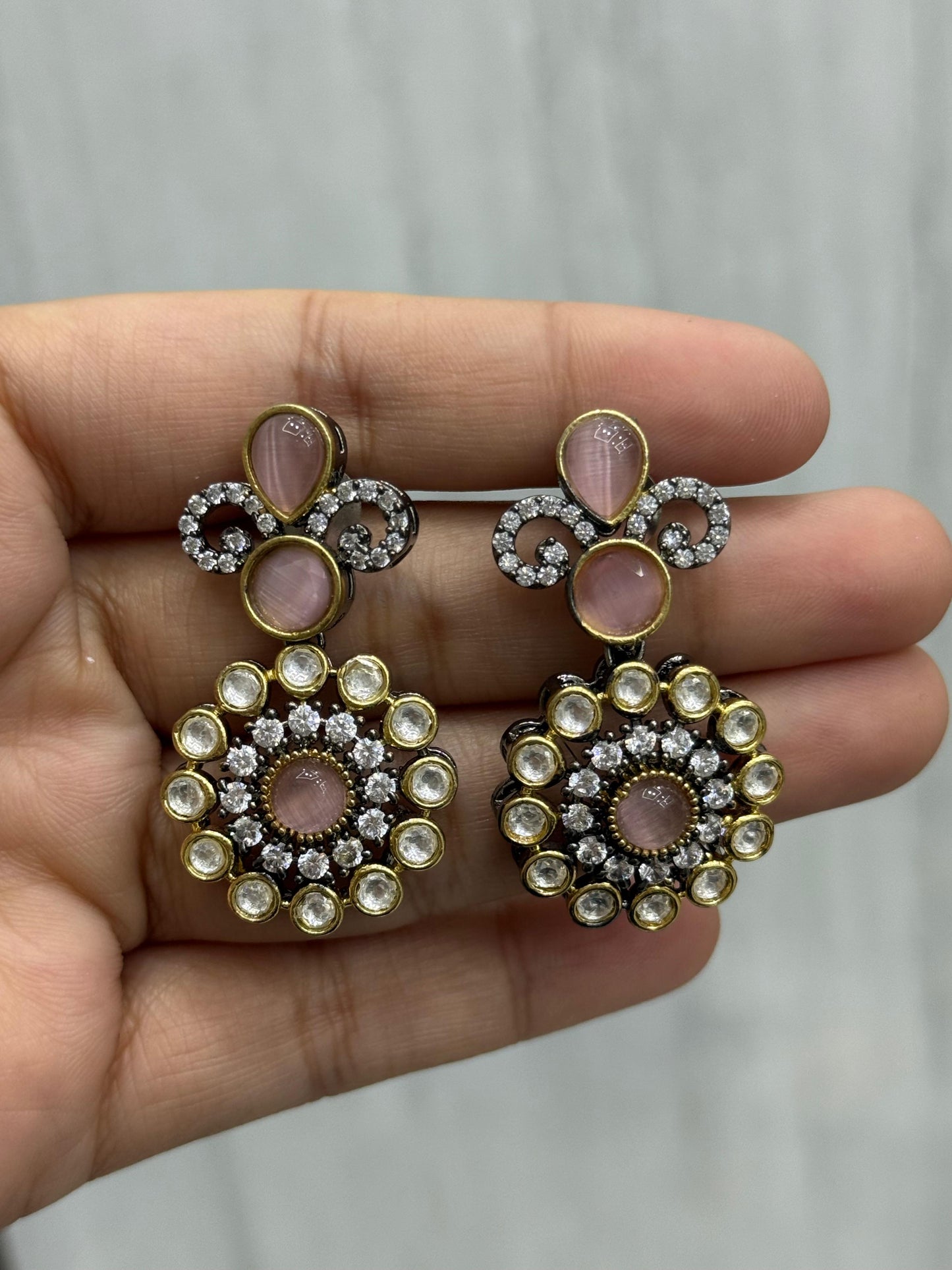 Cute Kundan Earring in pink for woman