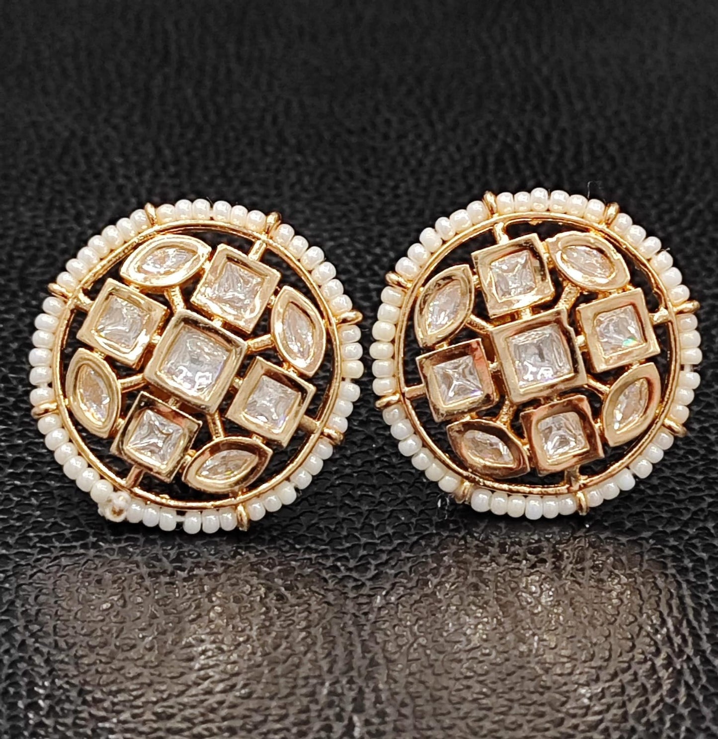 Round Sunheri Studs for woman