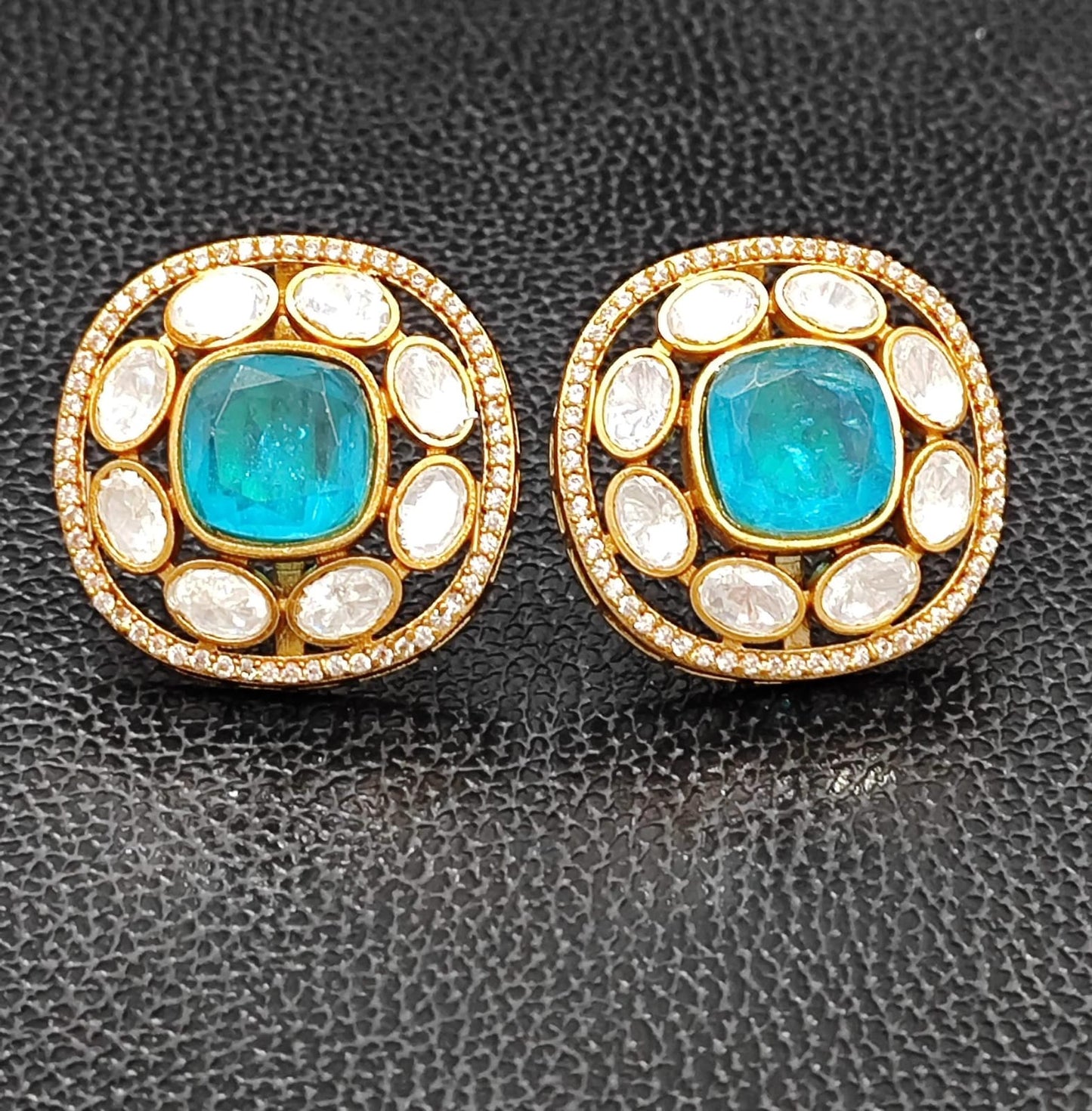 Centre Doublet Stone With Mossanite Stud in blue for woman