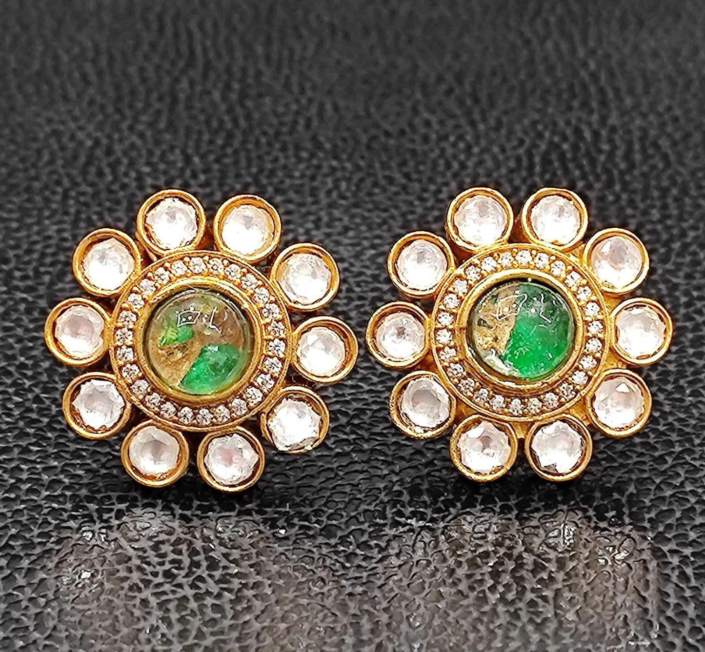 Marvel Centre With Mossanite Studs for woman