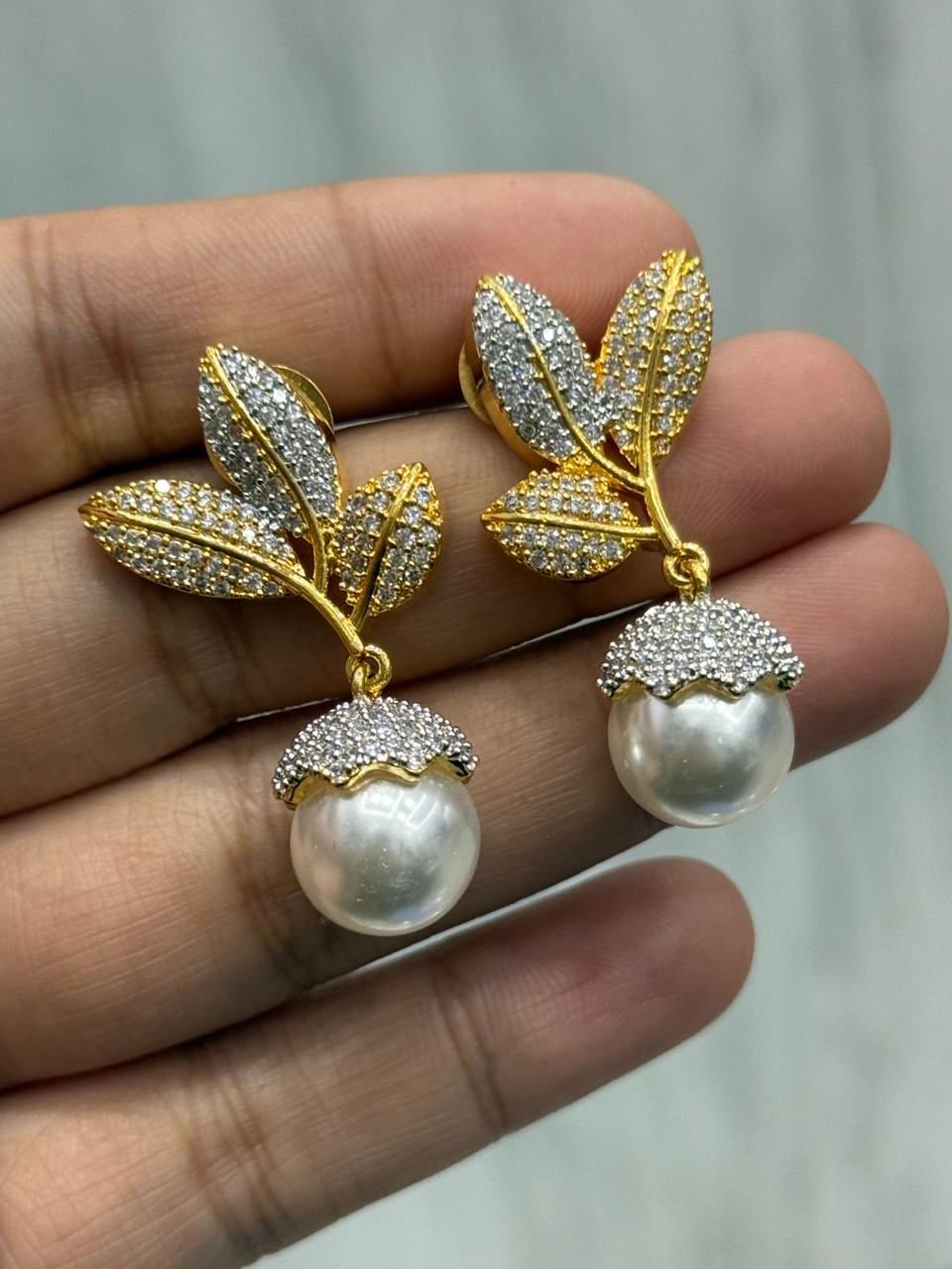 Drop Pearl With Gold Leafy In cz Earring for woman