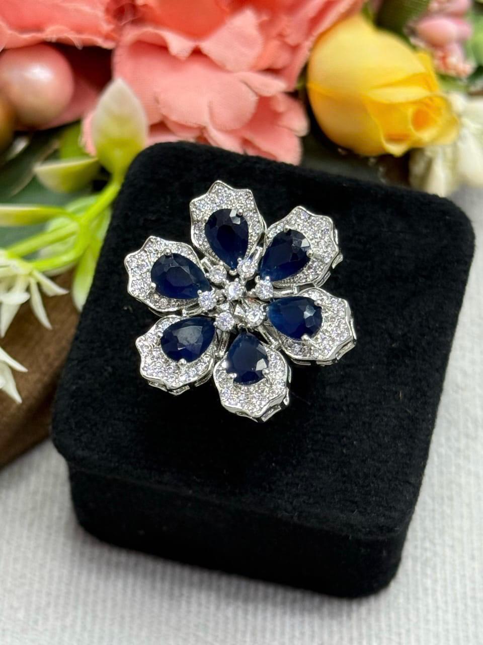 Twinkling Chunky Zircon Ring for woman