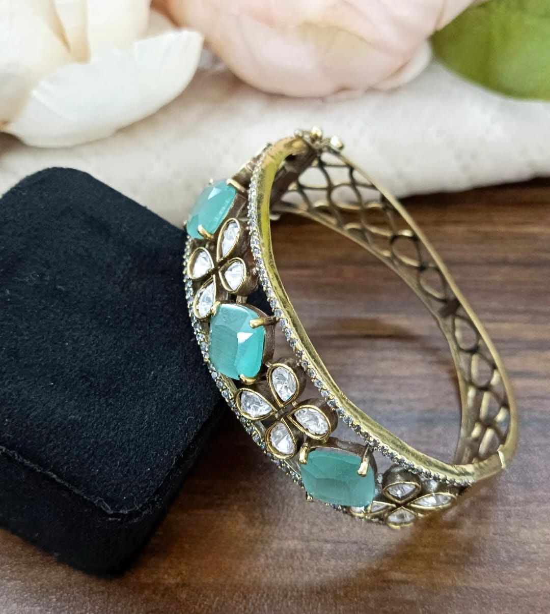 Doublet With Mehandi Polish Bracelet for woman