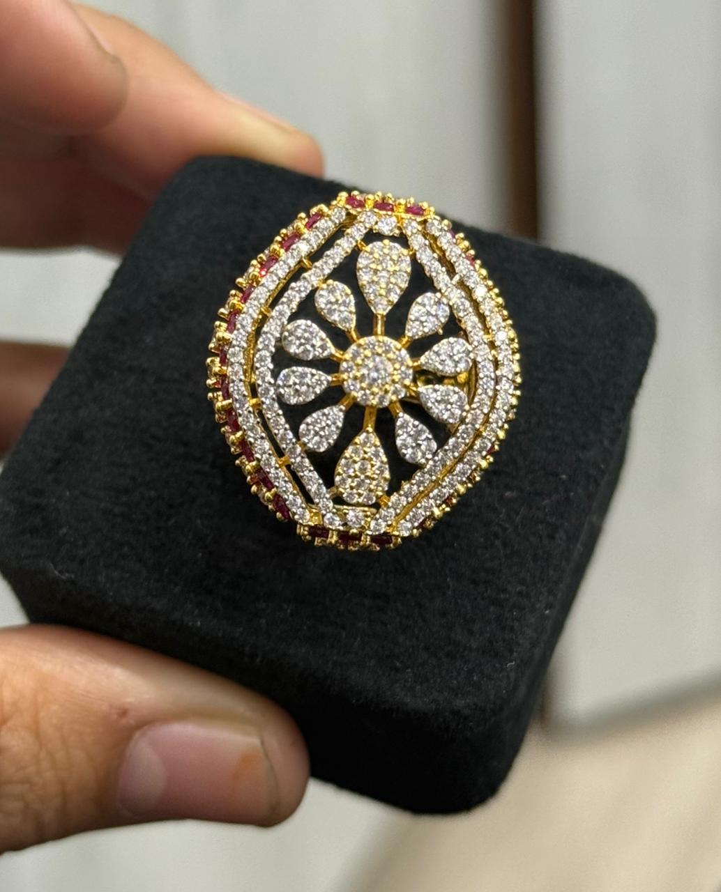 Trendy Zircon Ring for woman