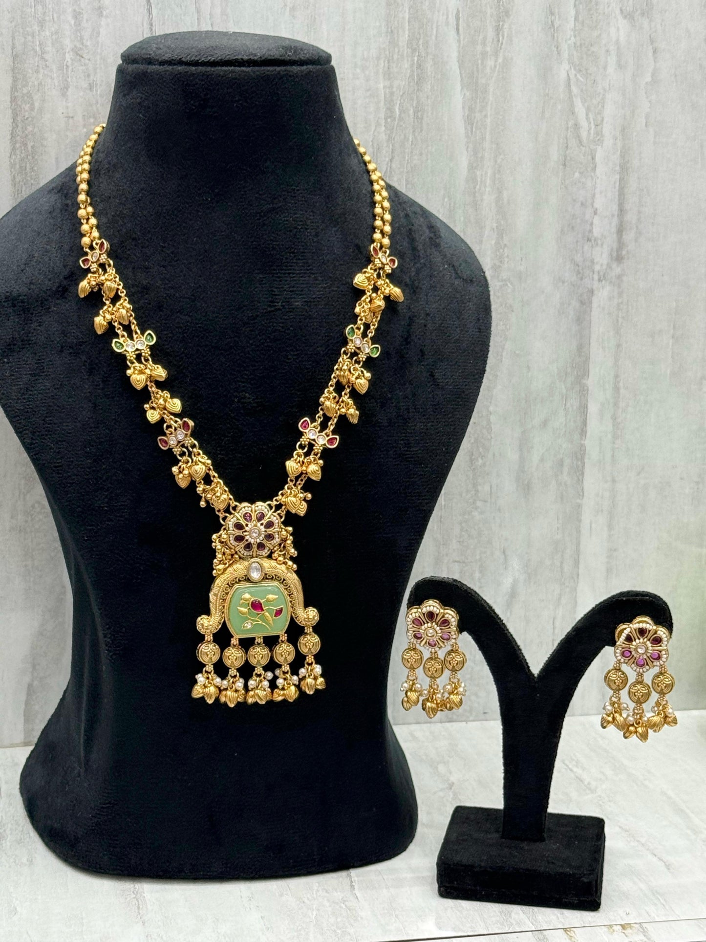 Gold Plated Heritage Necklace set