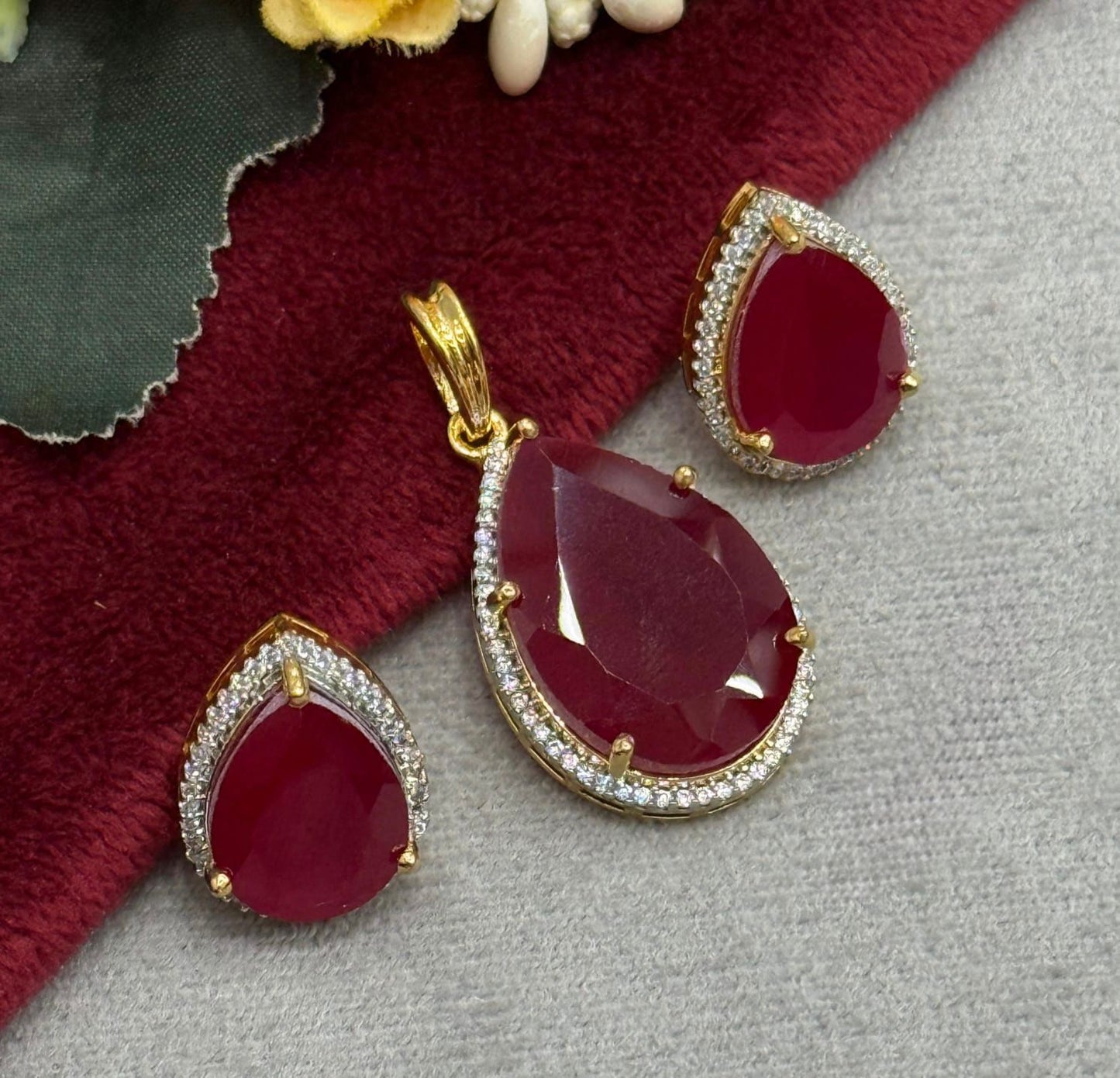 Ruby Doublet Gold Cz Pendent Set