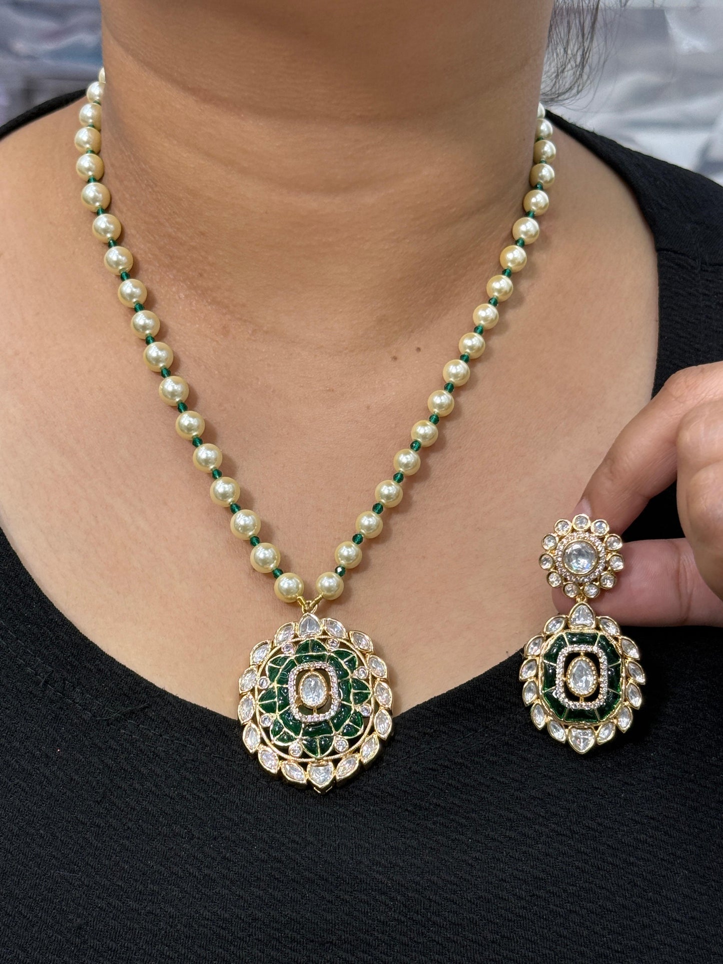 Green Meenakari Pendan Set