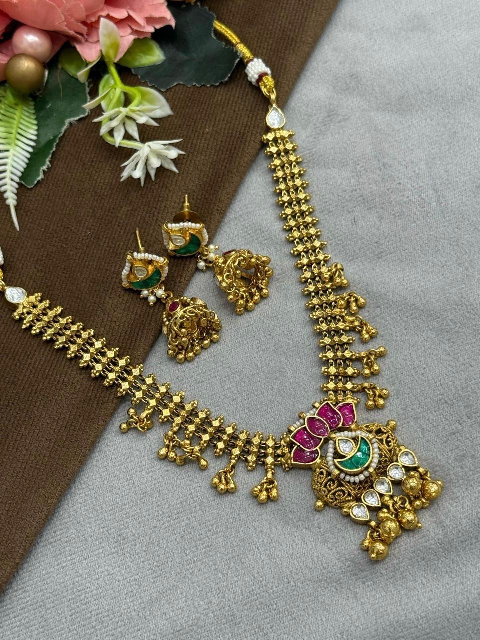 Antique With Paachi Stone Necklace