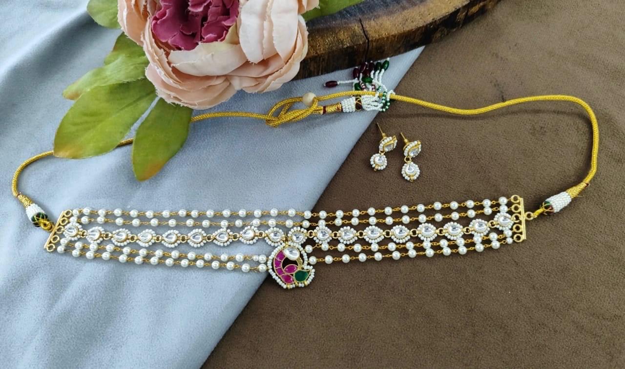 Pearl Beading With Centre Paachi Motive Choker