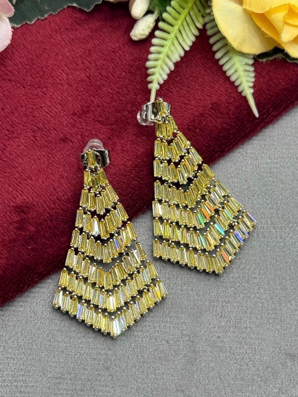 Bugget AD Earring