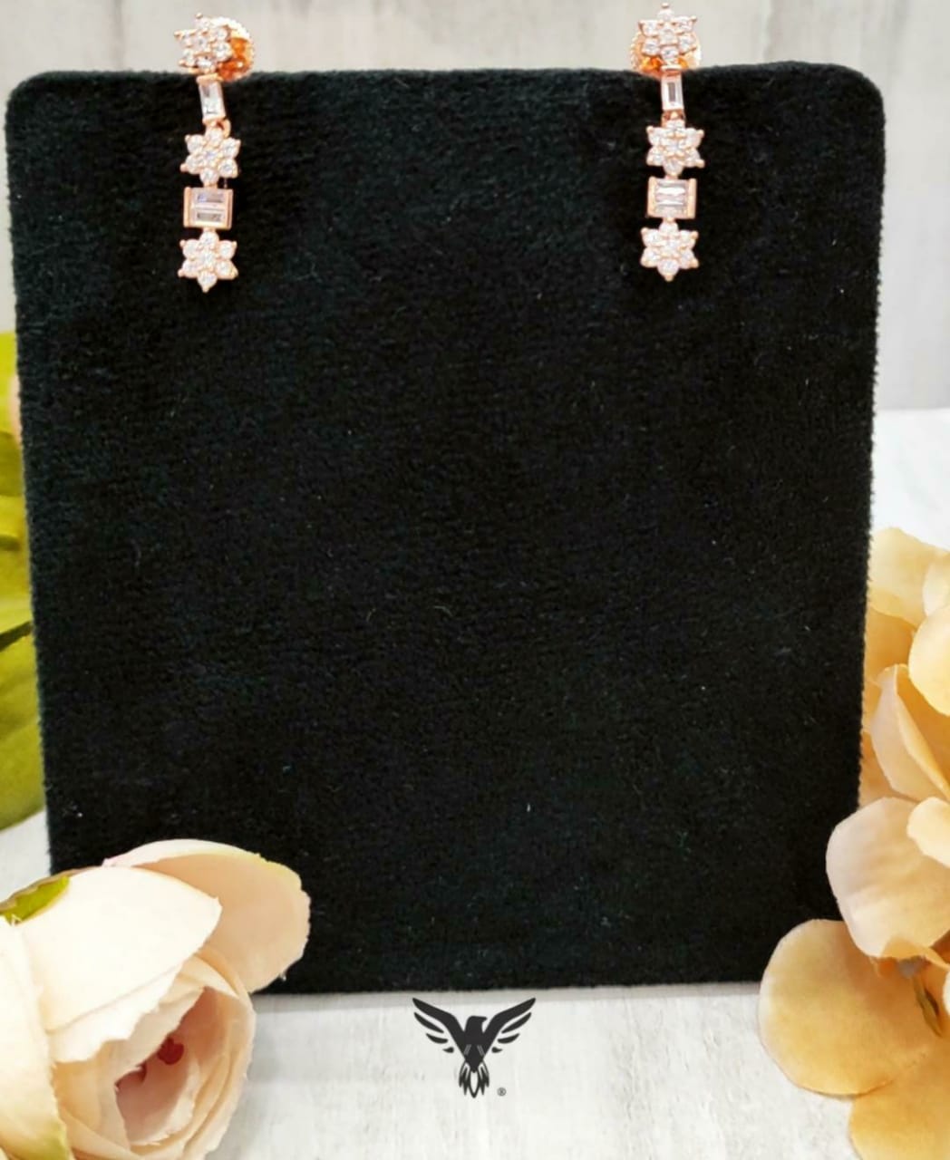 Navi Diamond Necklace Set For Women