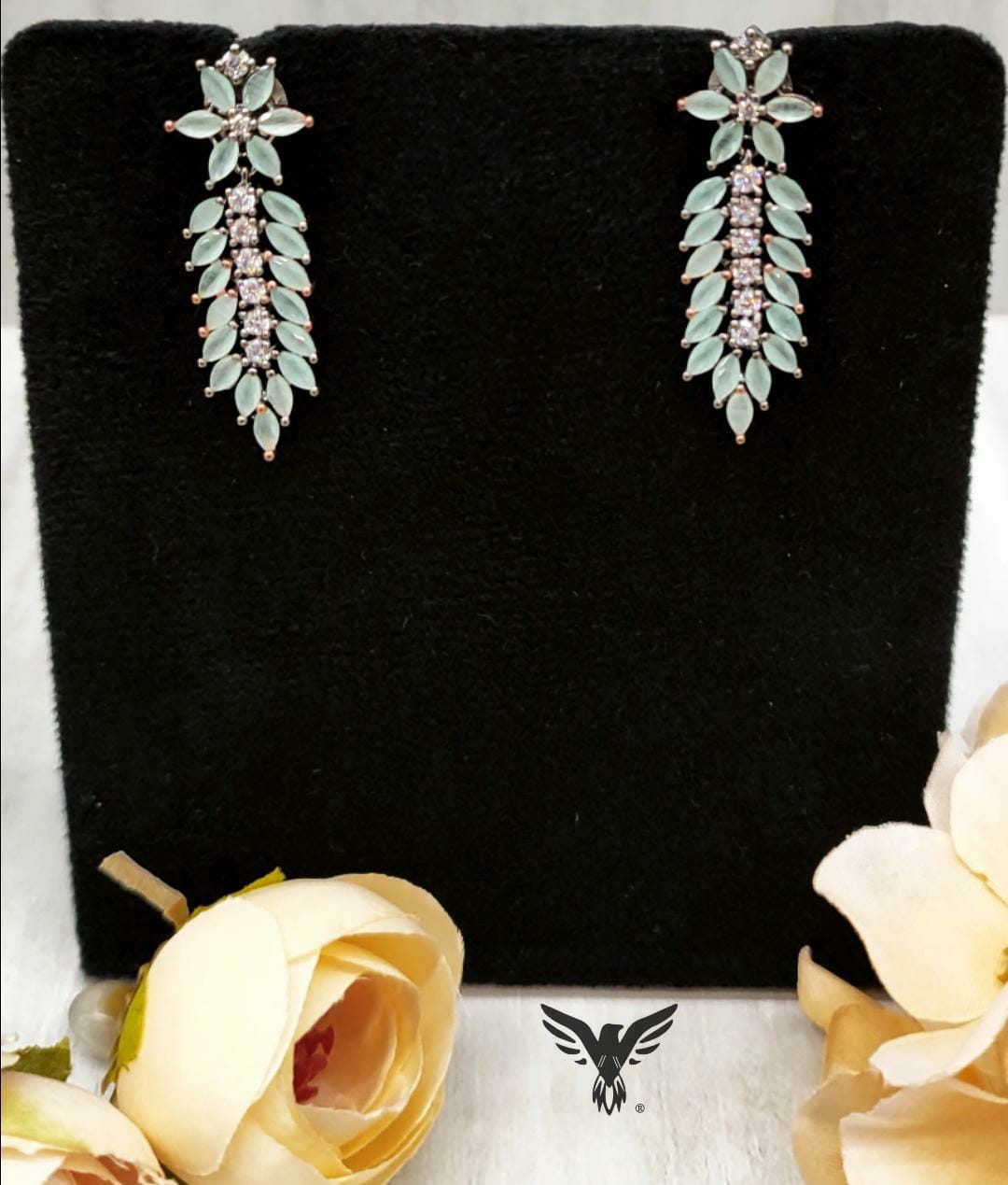 Navi Diamond Necklace Set In Mint For Women