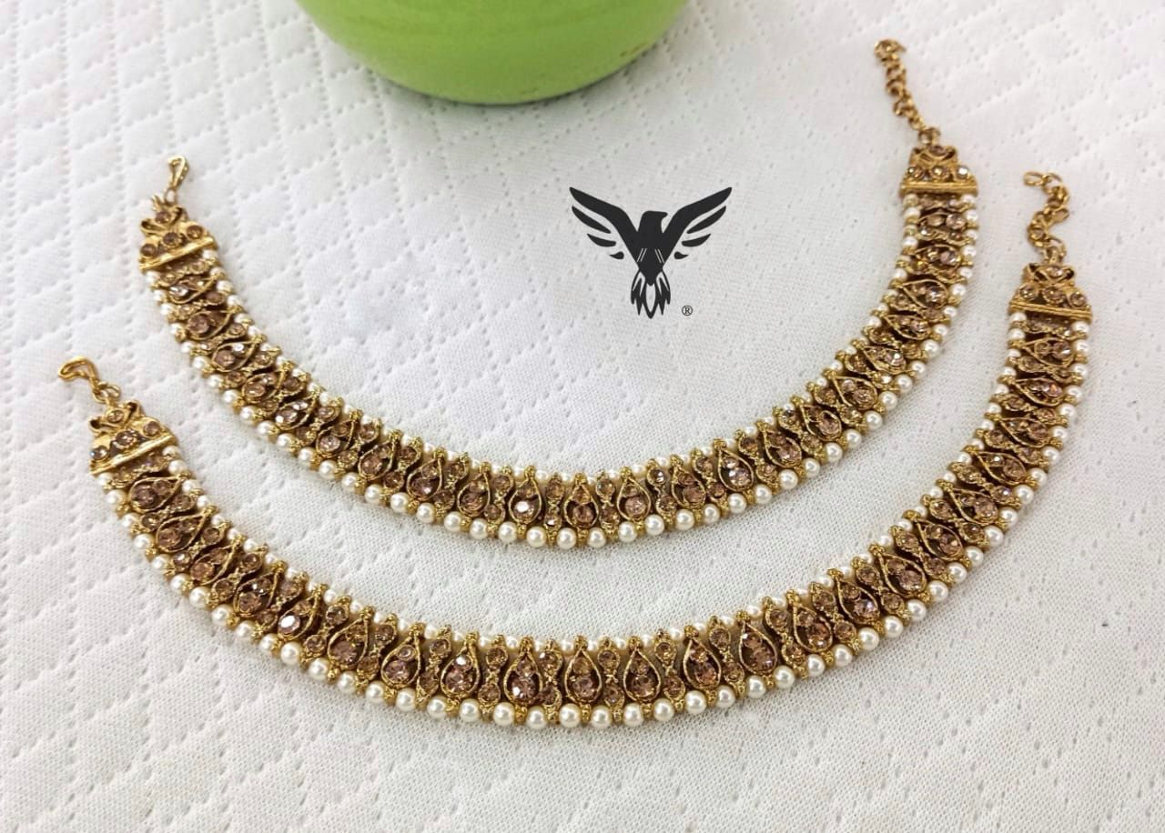 Harnoor Traditional Punjabi Anklets In Kundan For Women