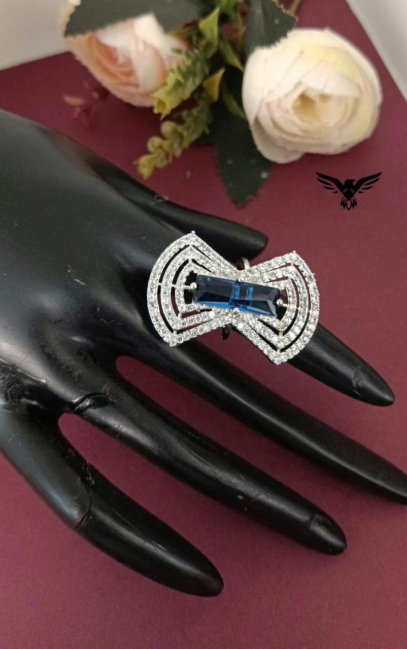 Shinda Diamond Ring In Sapphire For Women