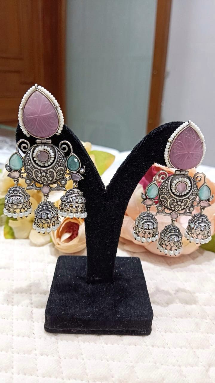 Farida pink silver look alike earrings