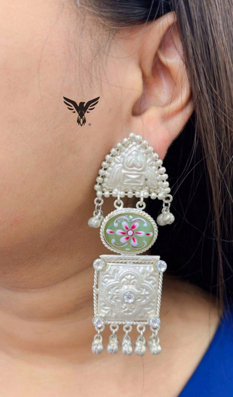 Avneet Silver Look Alike Earings In Meenakari Stone For Women