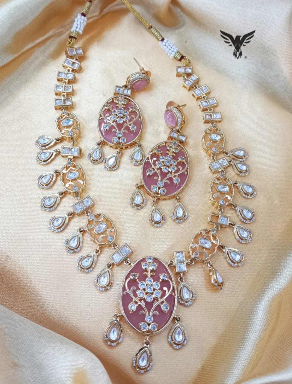 Hanin kundan necklace with earrings in pink for women