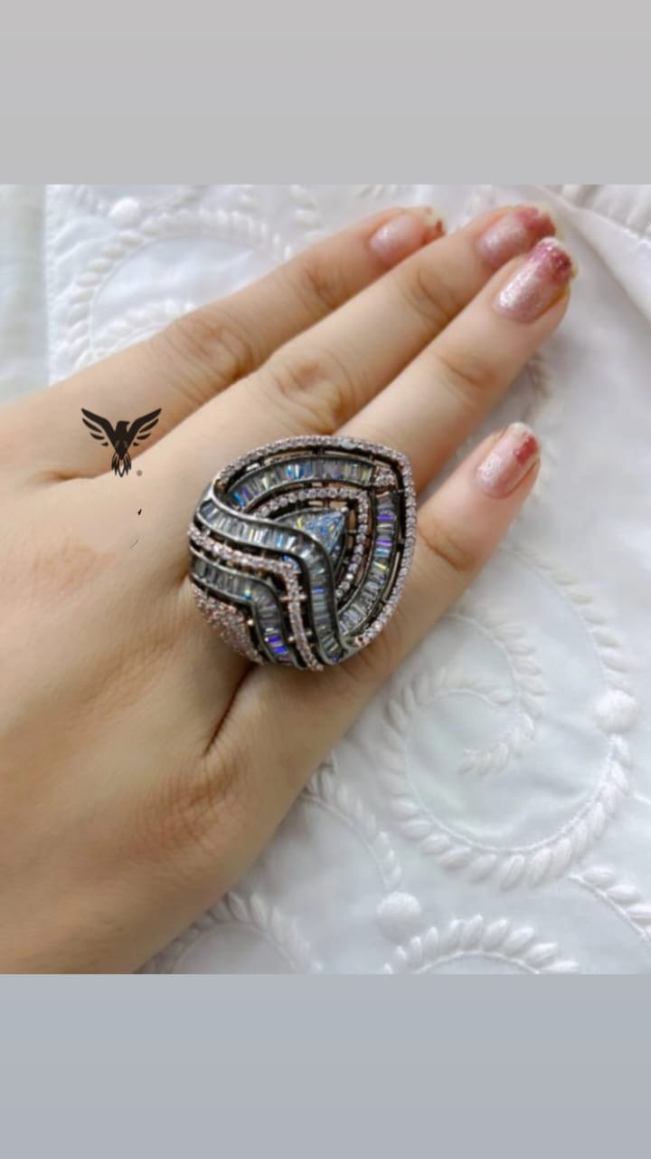 Jelenia Setting Stone Diamond Rings For Women