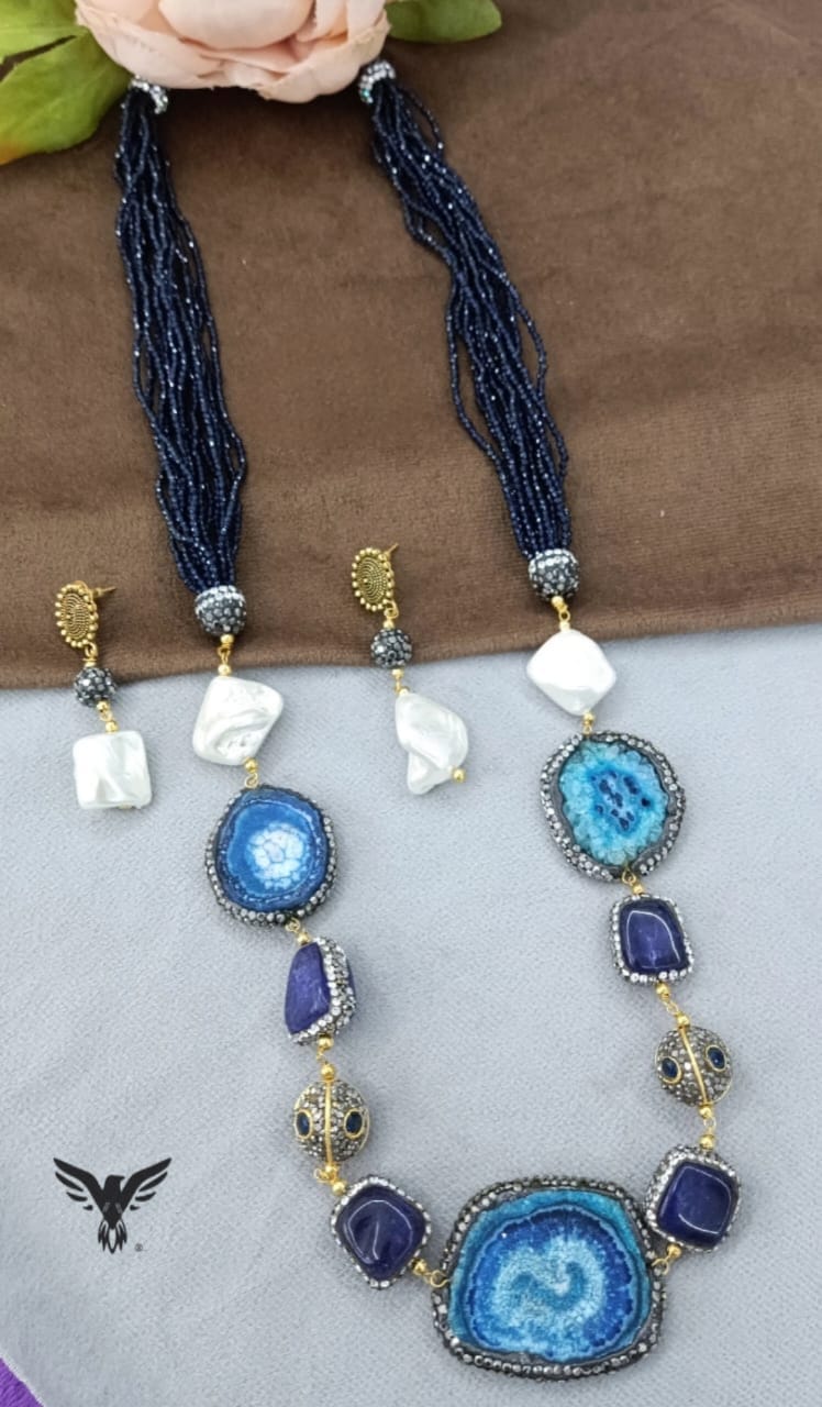 Natural stones with pearls mala in Blue for women