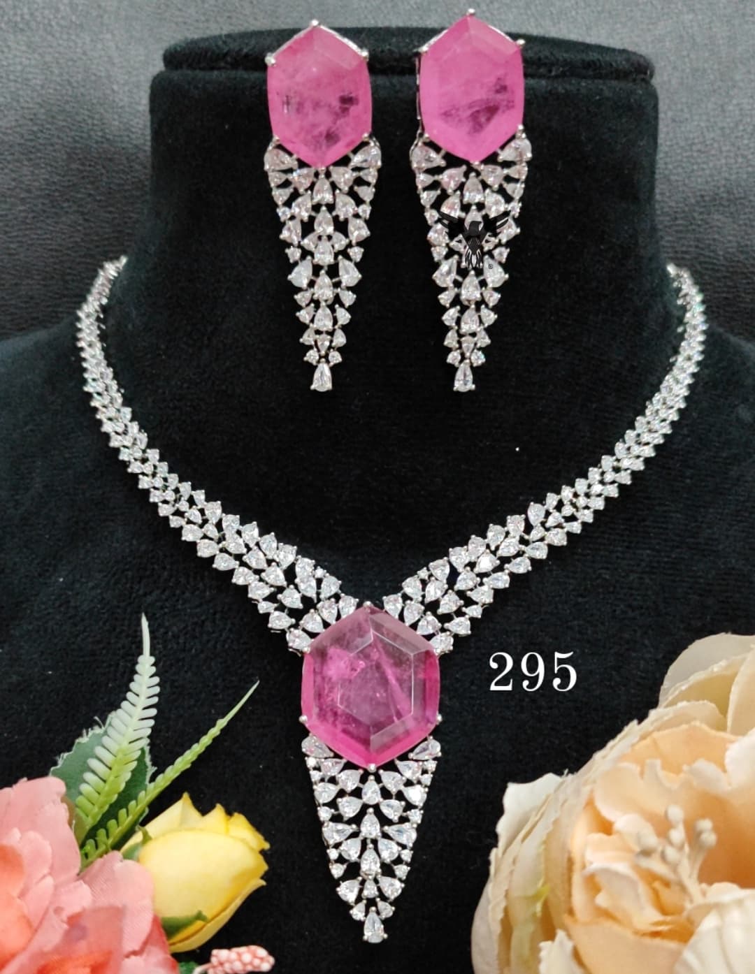 Mia american diamond necklace in Pink swaroski stones for women