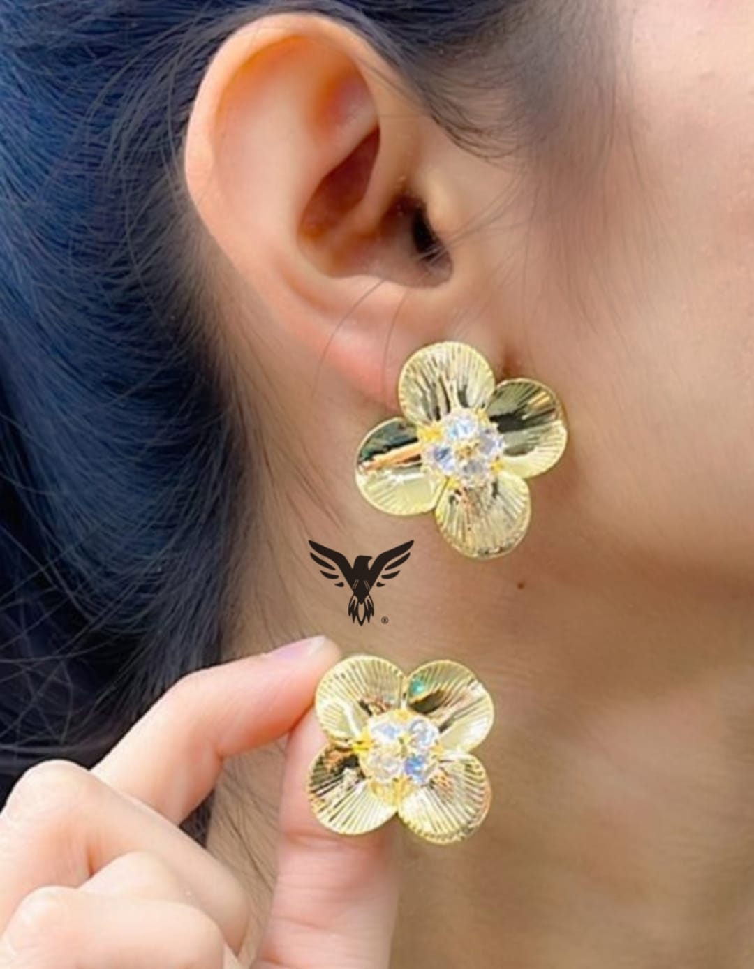 CUTE FOUR LEAF WHITE CLOVER GOLD POLISHED FOR GIRLS AND WOMENS