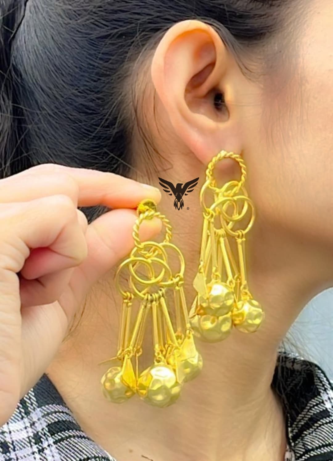LONG HYDRA EARRINGS WITH BALLS IN GOLDEN POLISH FOR WOMEN