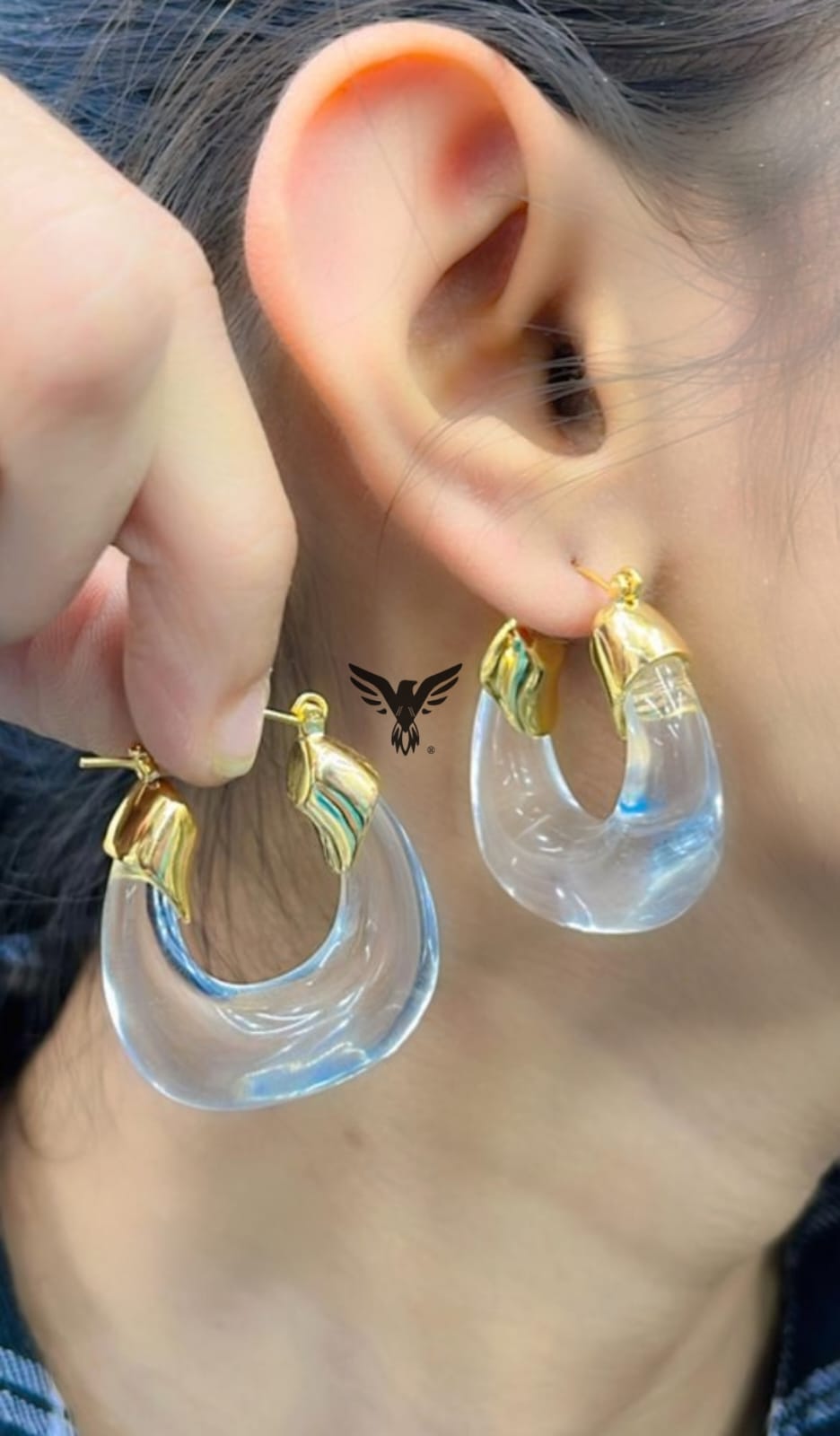 CHUNKY RESIN ACRYLIC HOOP EARRINGS IN WHITE
