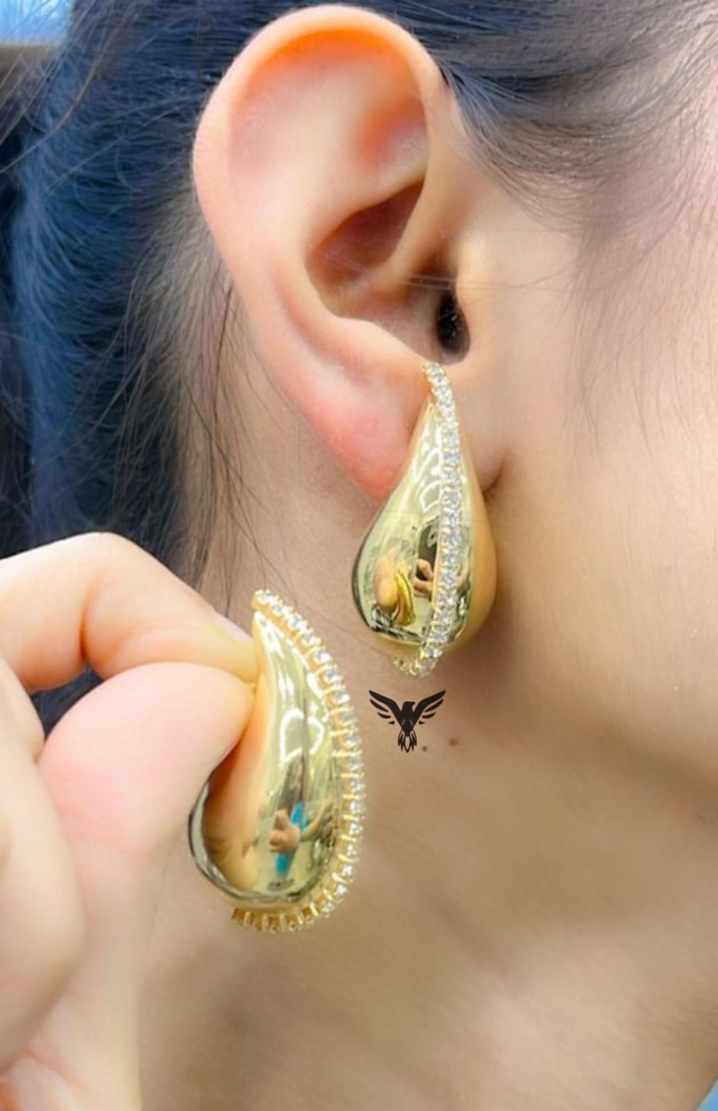WATER DROP GOLDEN STUD EARRINGS FOR WOMEN