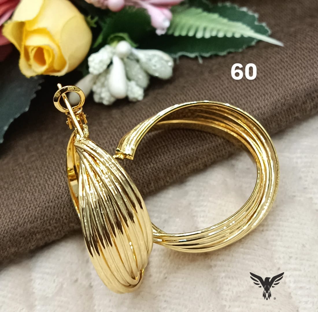 KOREAN CLASSY HOOP EARRINGS FOR GIRLS IN GOLDEN POLISH