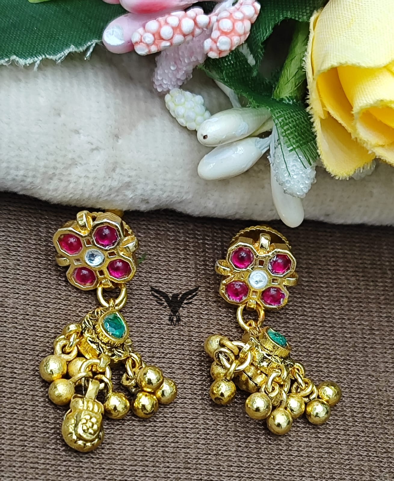 Golden polish with kemp stone with green beads paachi kundan necklace for women