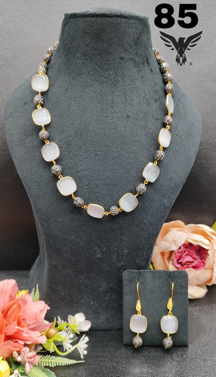NATURAL STONES IN PINK MALA FOR WOMEN