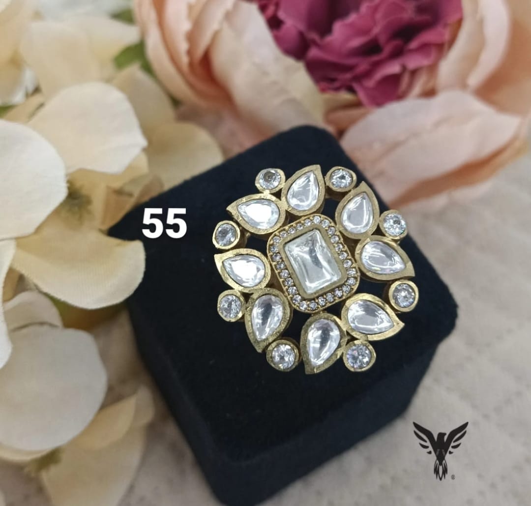 LEAFY MOISSANITE RING IN FOR WOMEN