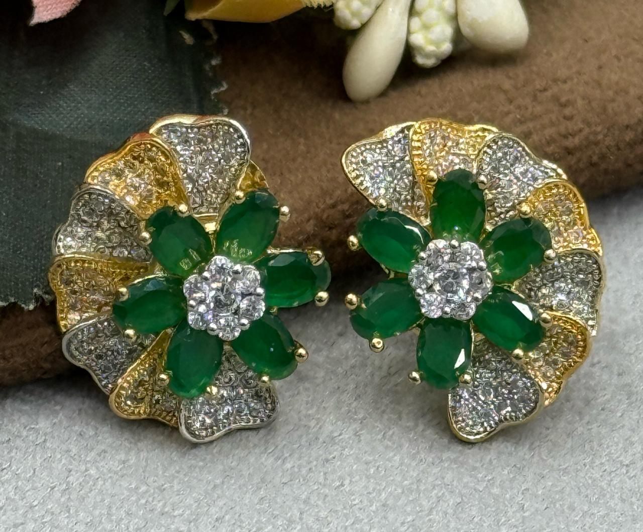 GREEN COLOUR ENTIC GOLDEN CZ STONE EARRING