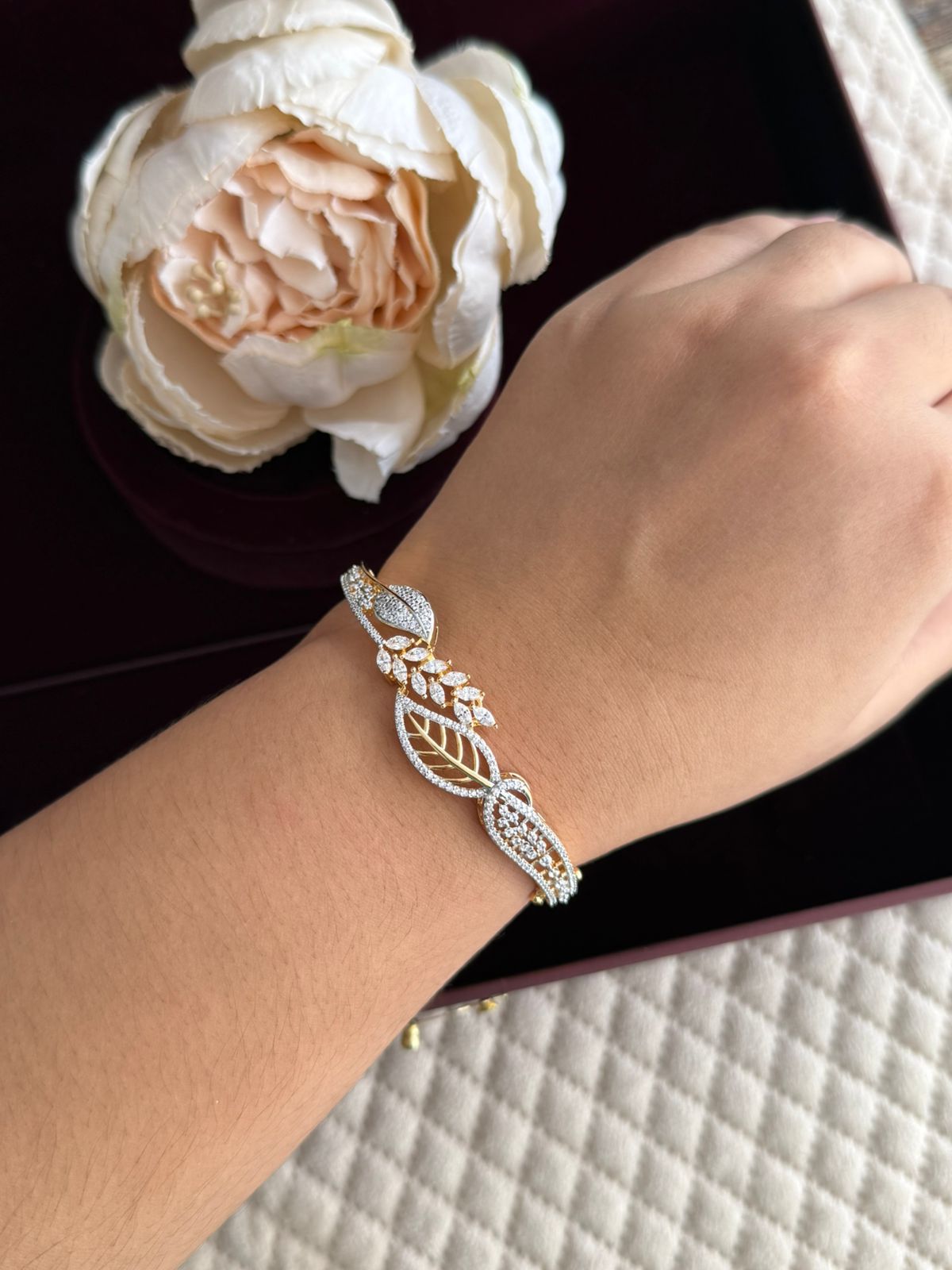 INVISIBLE SILVER AND GOLD POLISH WITH CZ STONE BRACELET