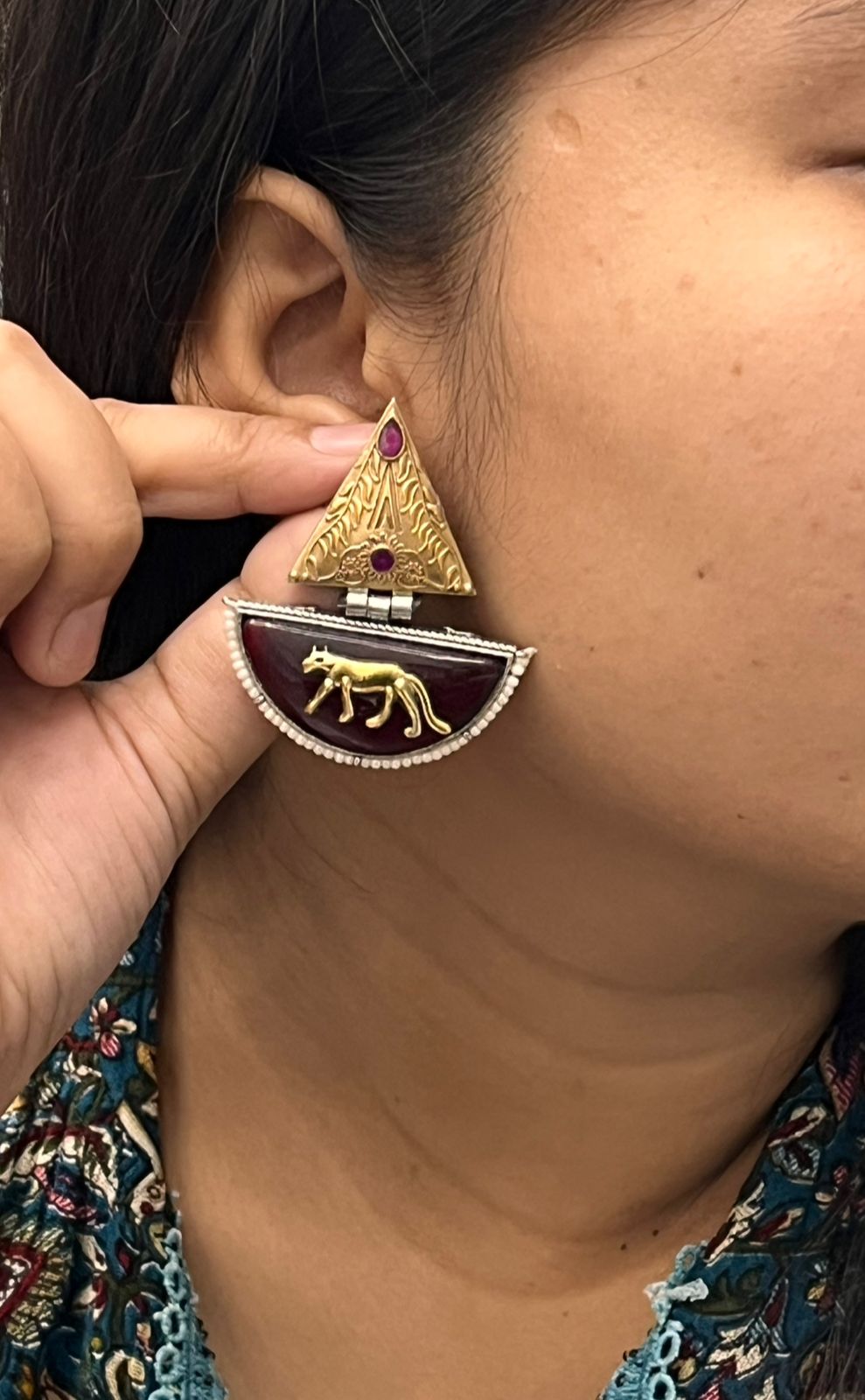 Gold Plated Leopard Design with Gemstone & Beaded Detailing Earring
