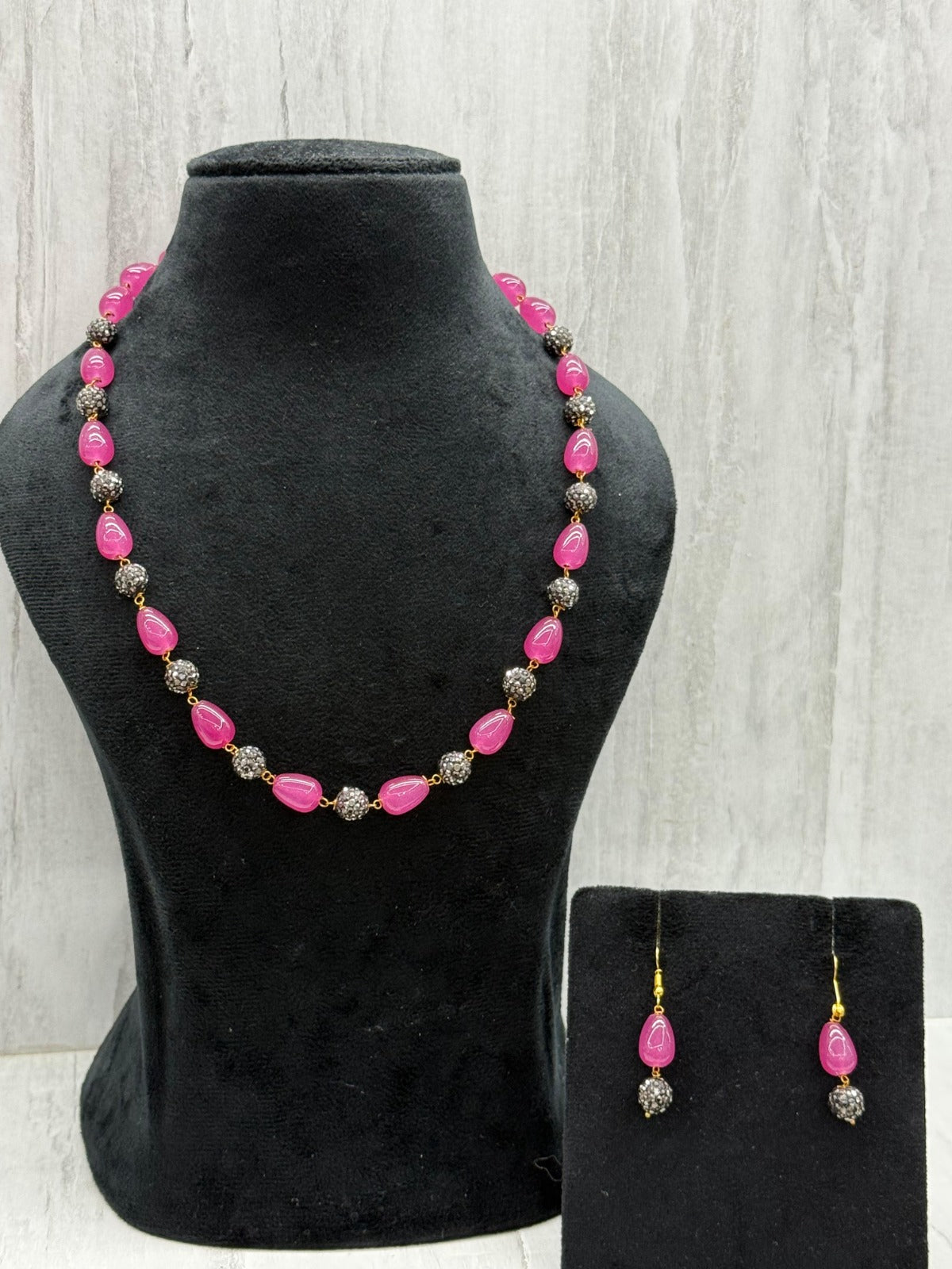 monalisa pearl with cz boll in pink mala for woman