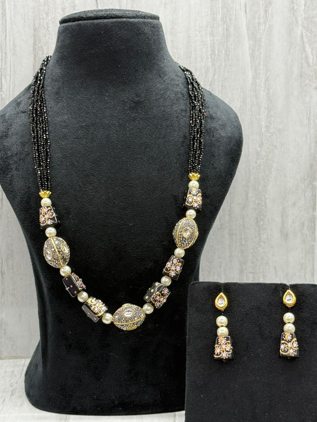 tanjore with tumbles beading mala in black for woman