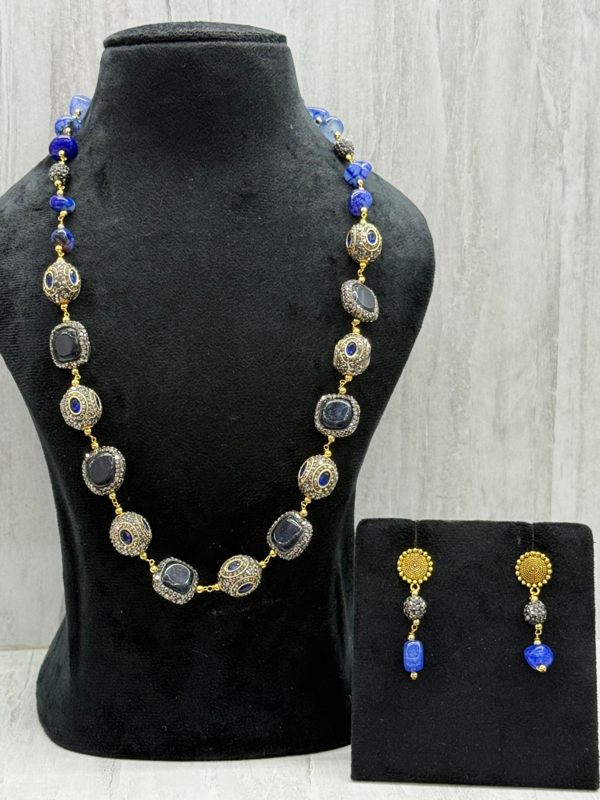 oyne beads with black tanjore bolls in blue for woman