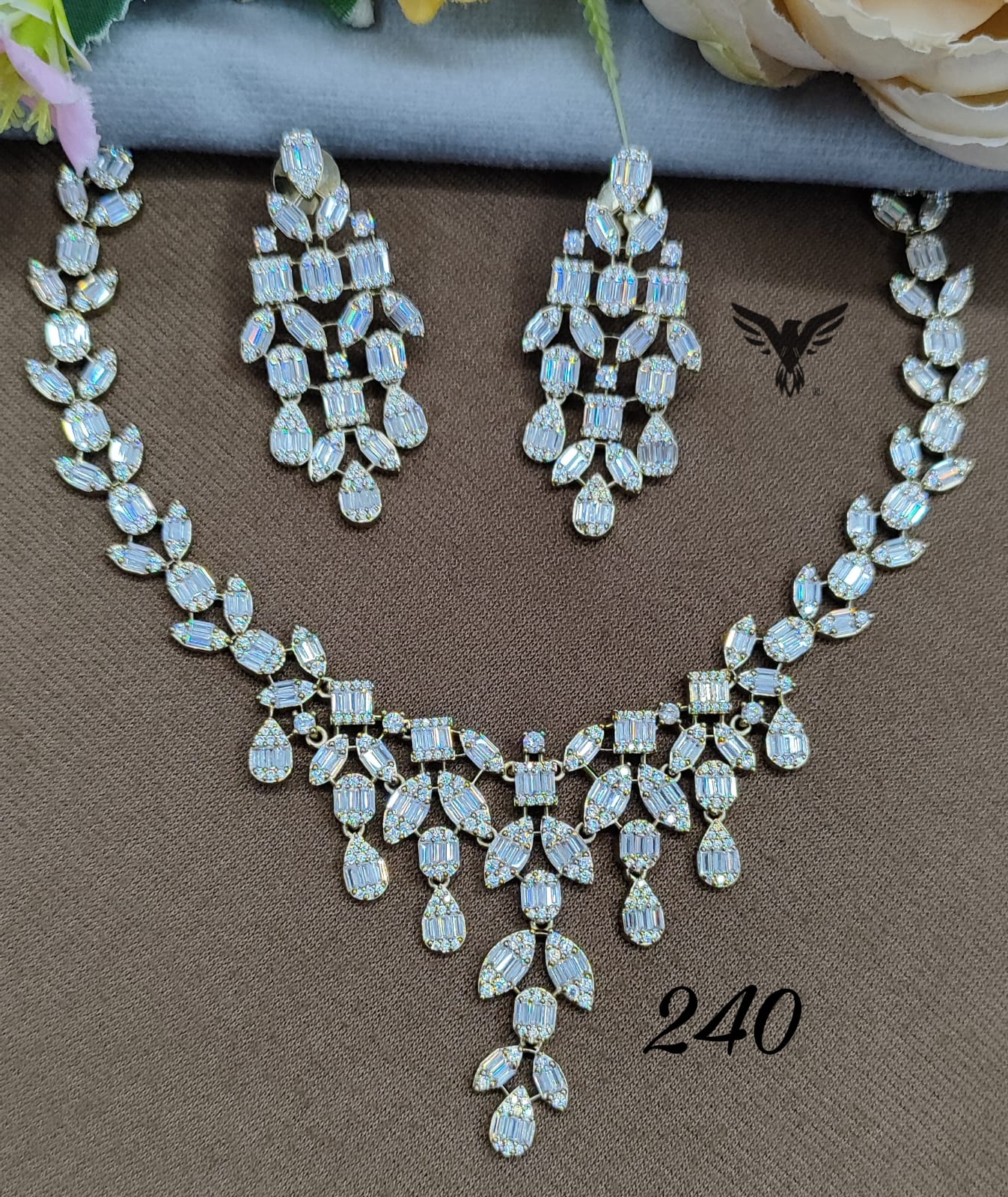 Vaanya mehandi polish american diamond necklace for women