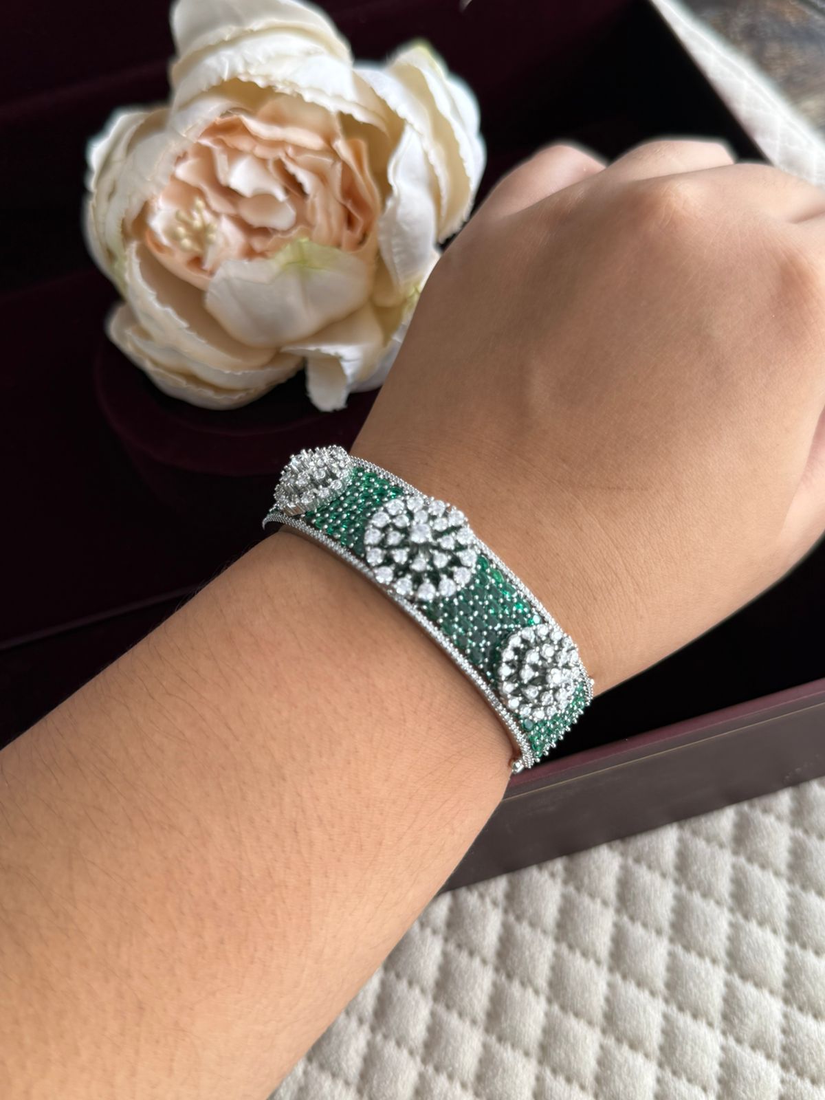 GREEN AND SILVER CZ STONE SILVER PLATE BRACELET