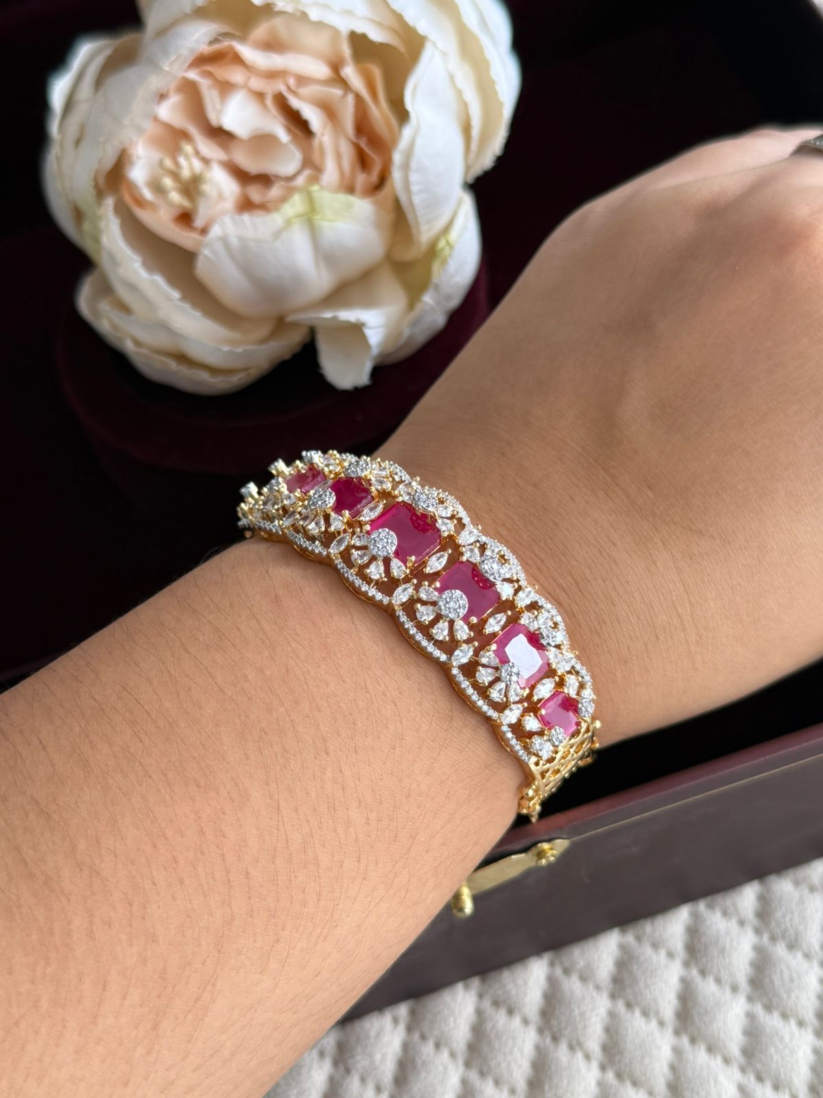 PINK AD DIAMOND WITH SILVER PLATE BRACELET FOR WOMEN
