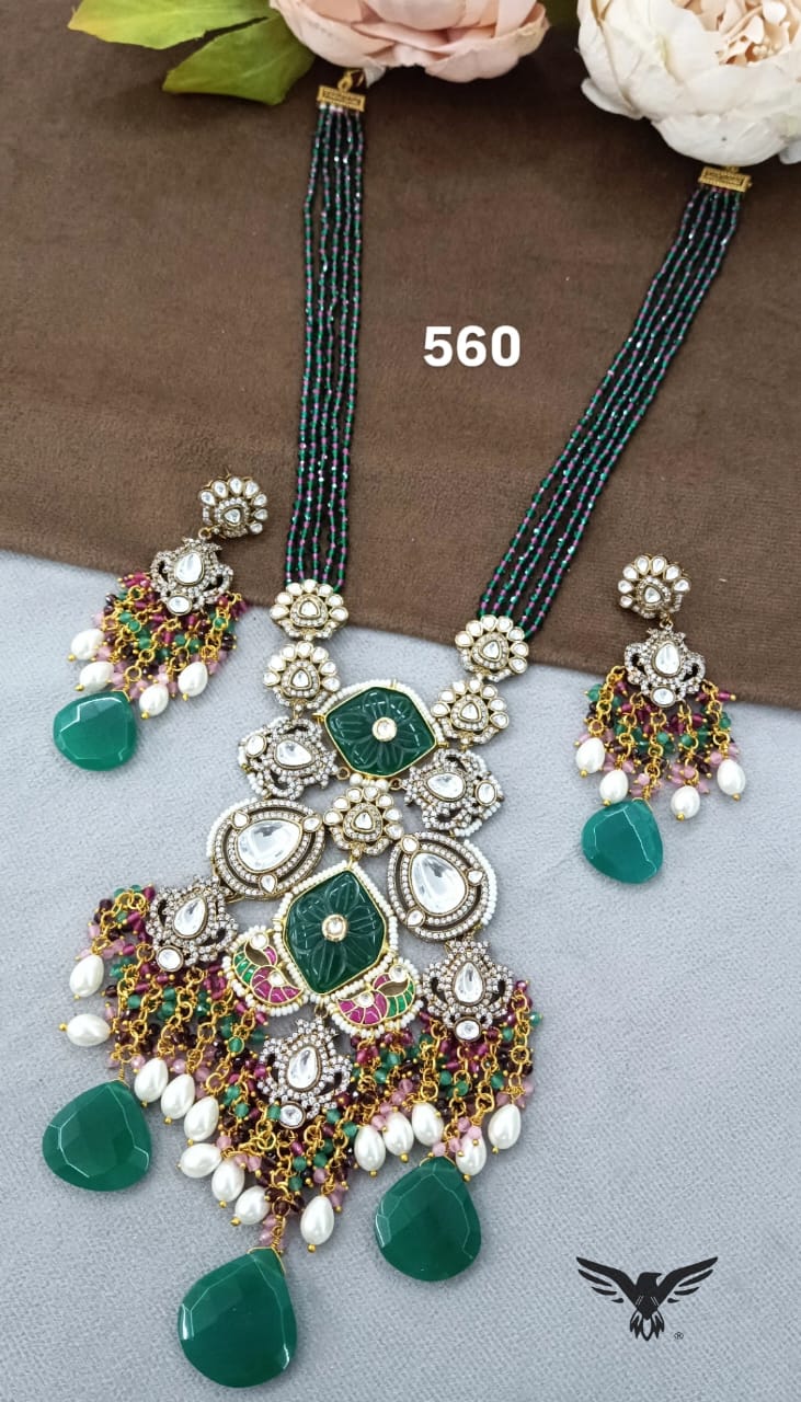 Oversized pendent in Fusion with oynx beads necklace in Mossanite for women