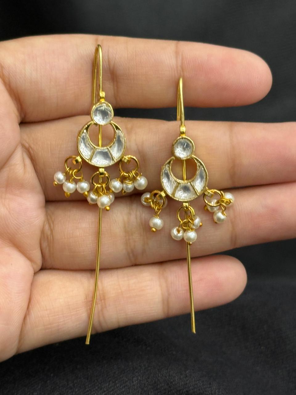 Chand Kundan Earcuff