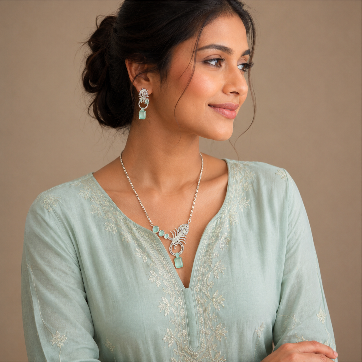 Methili pendent set with chain for women