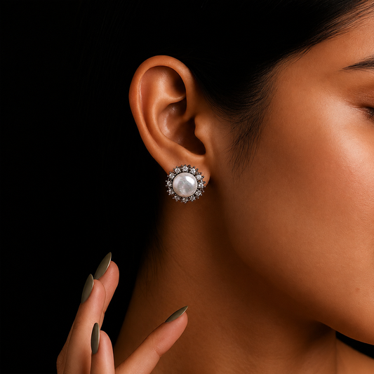 CLASSIC WHITE STONE AD EARRING