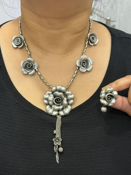 Handcrafted Rose Oxidised set
