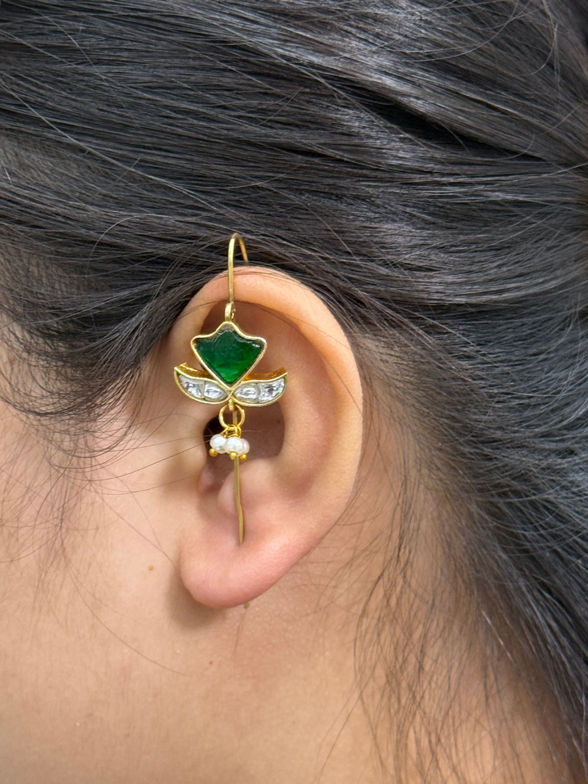 Petal  Kundan Green Earcuff