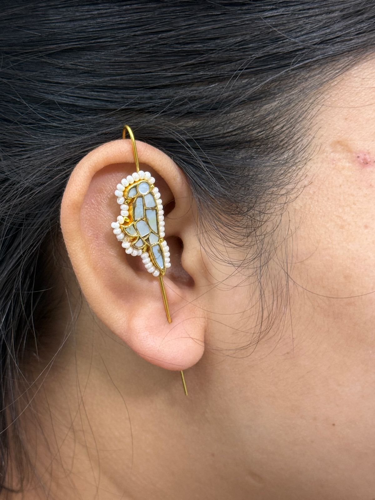 Crow MOP Kundan Earcuff