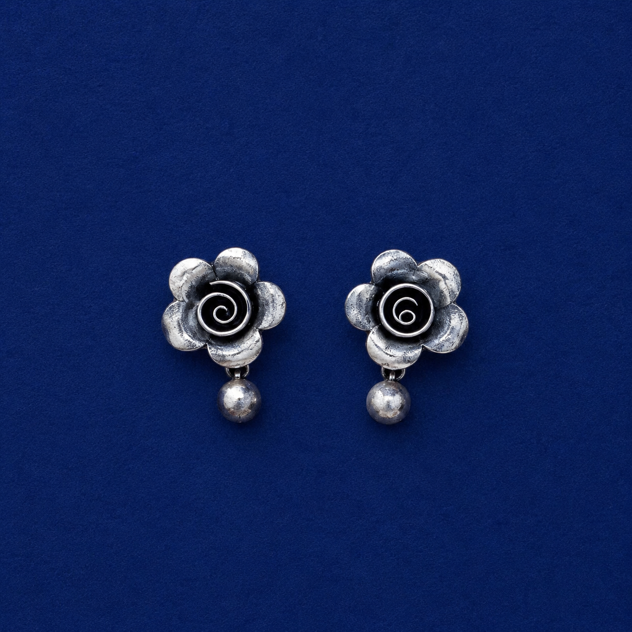 Handcrafted Rose Oxidised set